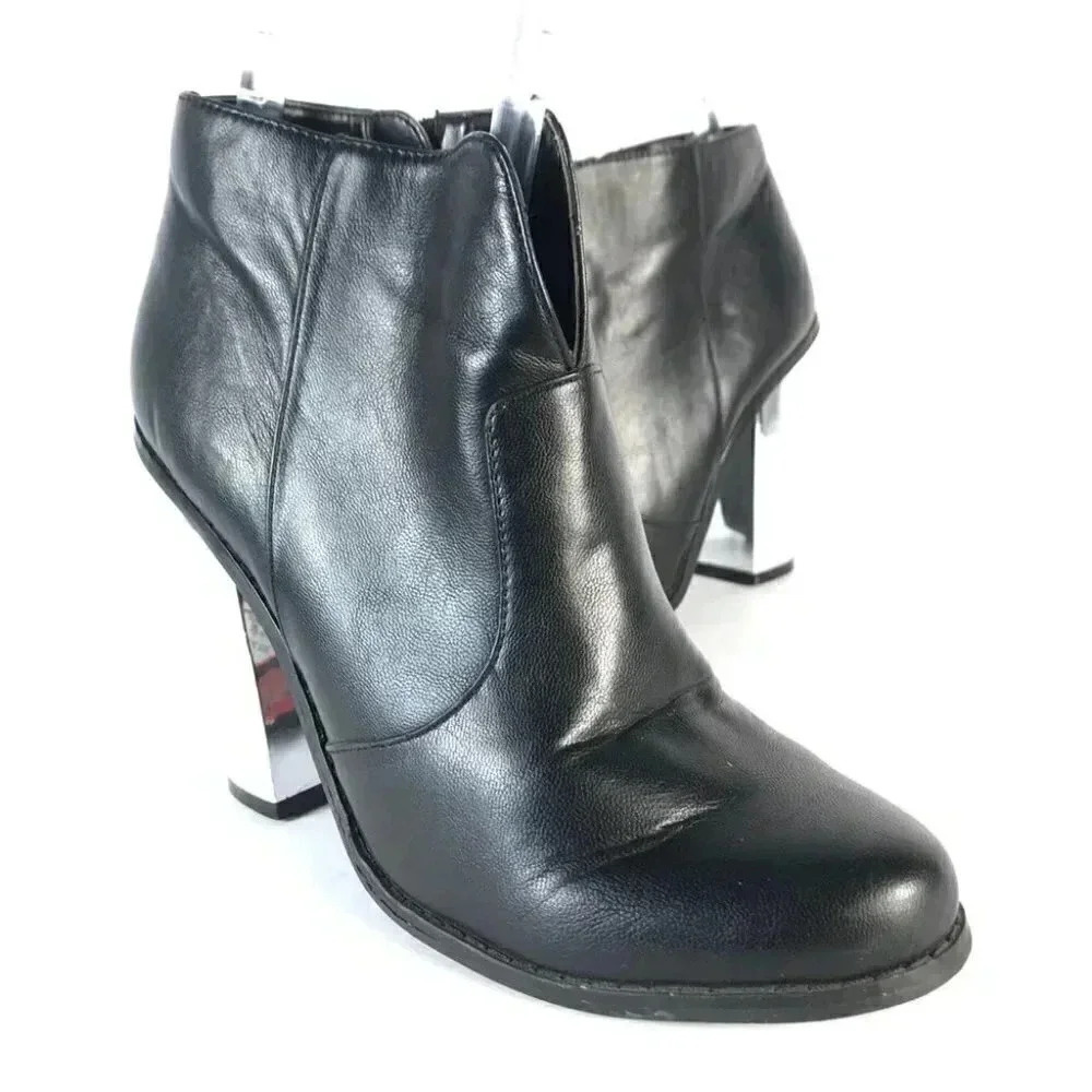 Material Girl Y2K Cyber Core Black Boots • Silver Block Heel • EU 39.5